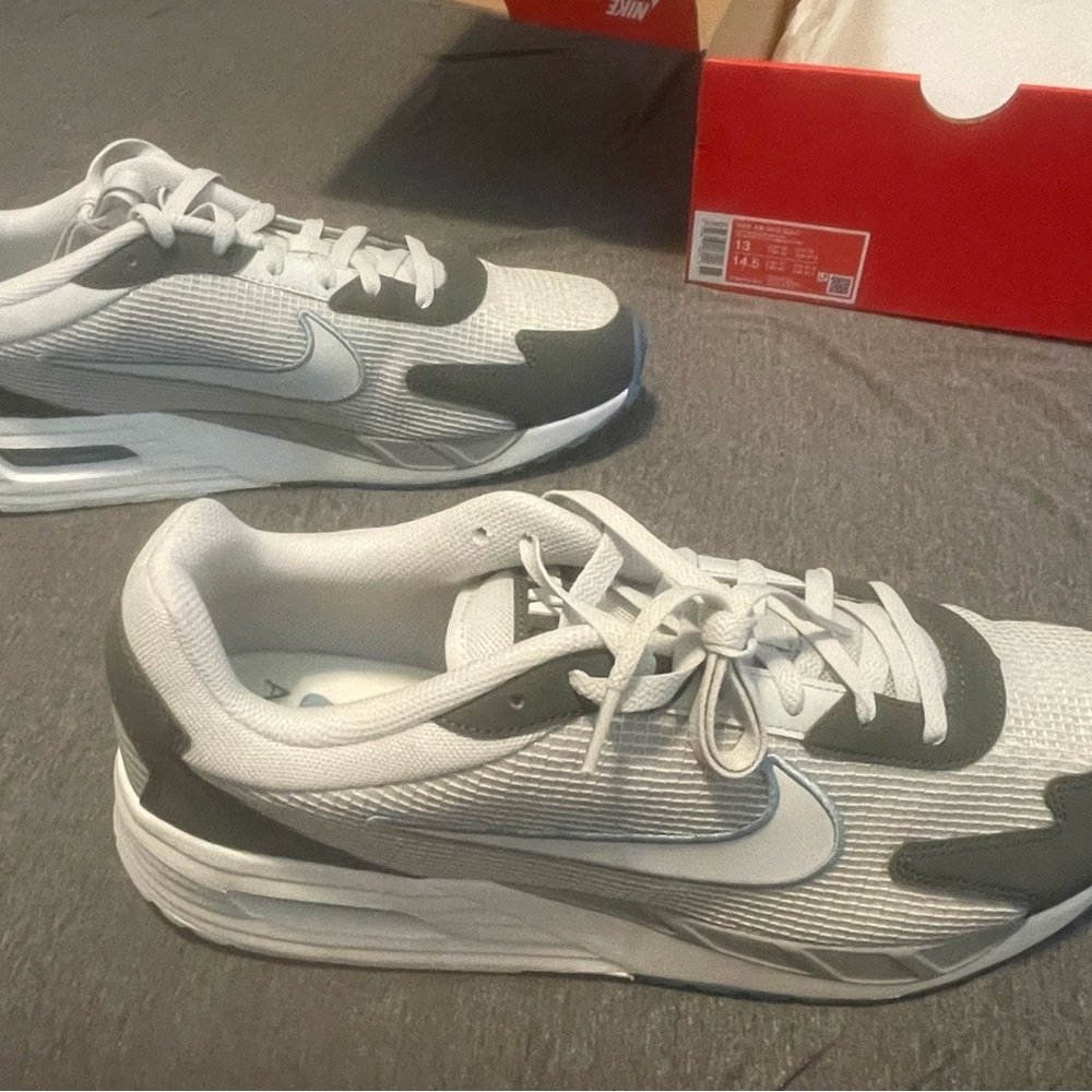 Nike Air Max Solo Running Shoes / White Grey size 13